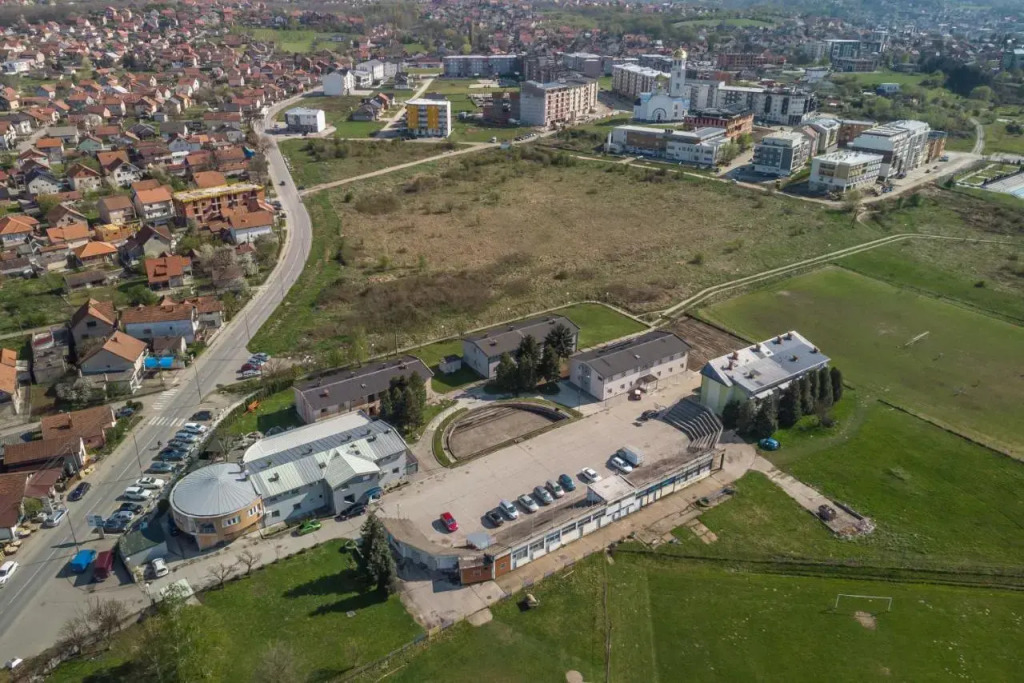 Hotel MK, Plavi restoran, Loznica