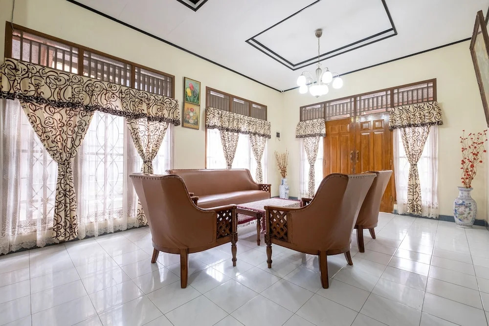 OYO 2889 Abel Homestay
