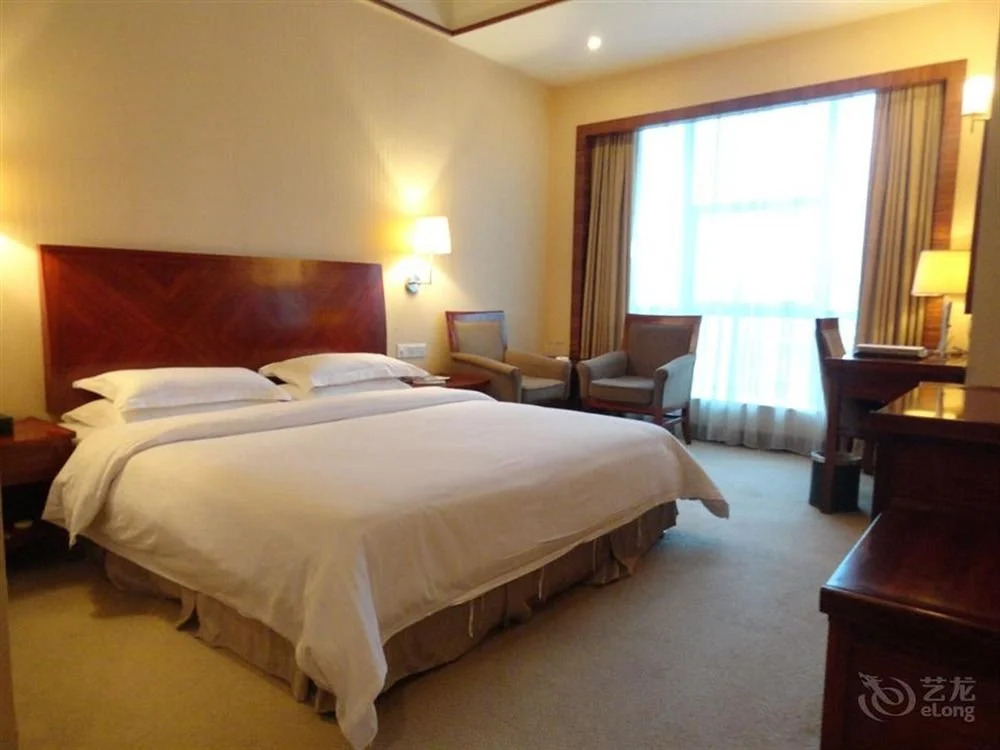 City Convenient Hotel Longhua Subway Station
