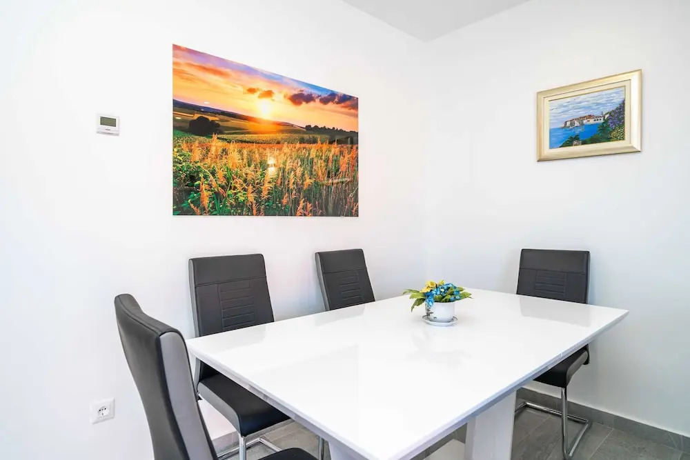 Andelic Sunset Apartments