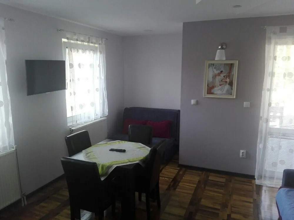 Apartments Vila Velickovic
