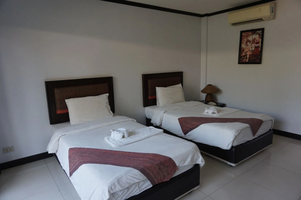 Nakhaburi Hotel & Resort