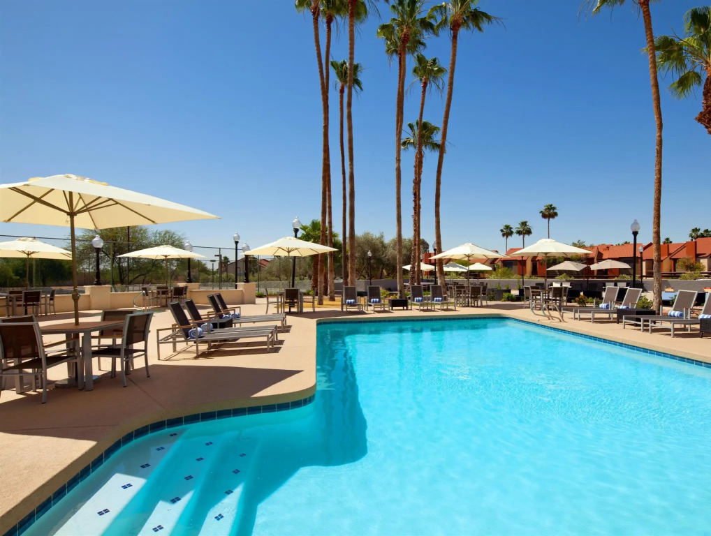 Four Points by Sheraton Phoenix South Mountain