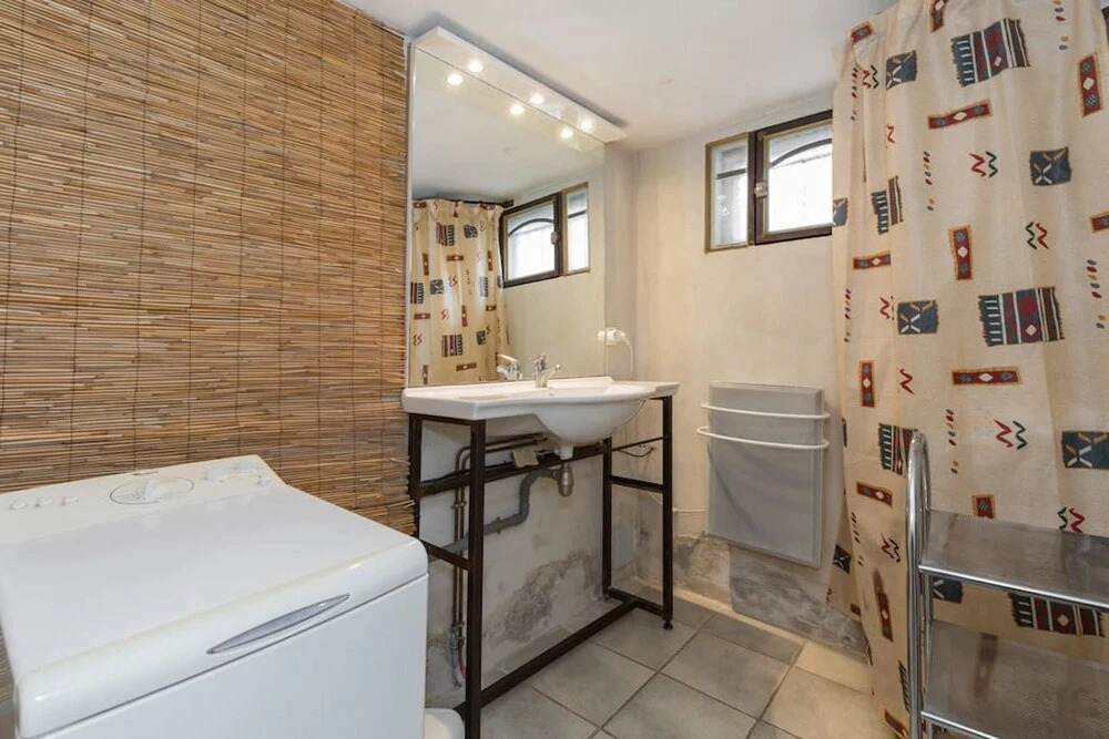 House With 2 Bedrooms in L'isle-sur-la-sorgue, With Terrace and Wifi