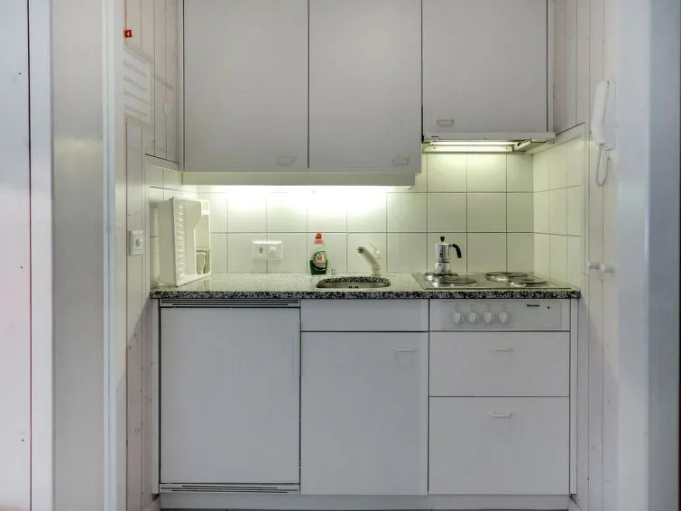 Apartment Suzanne Nr- 21 by Interhome