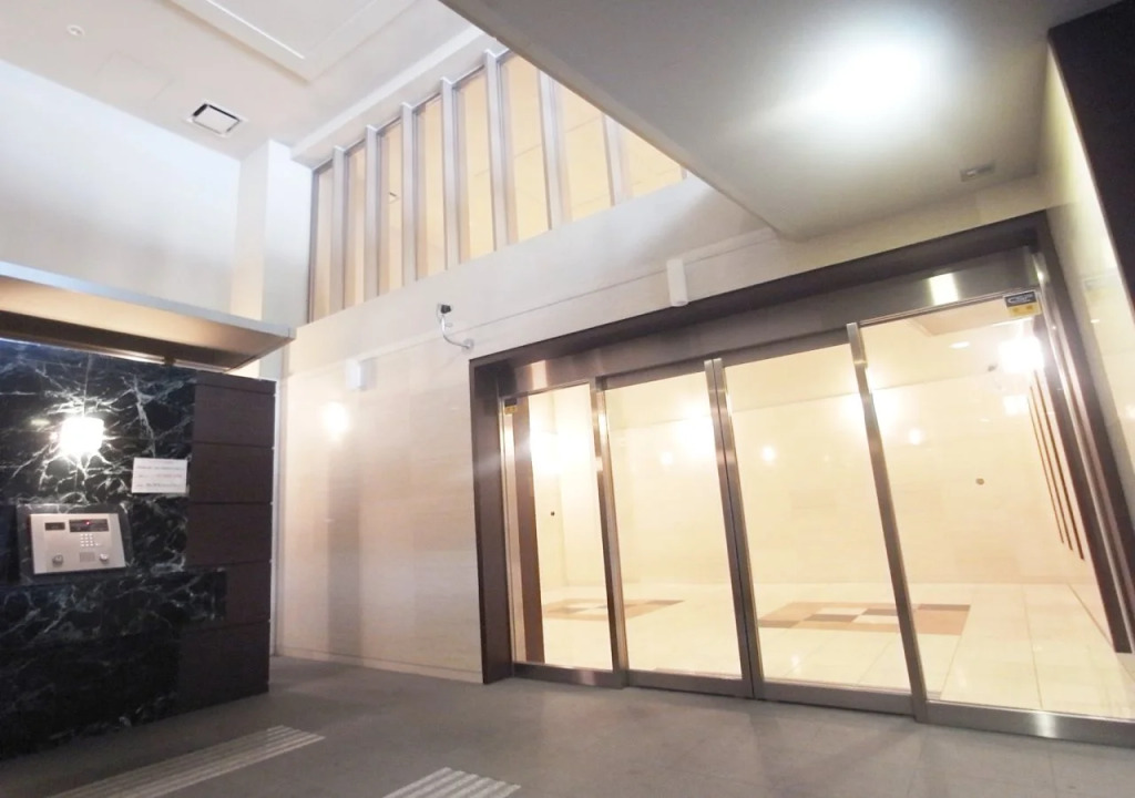Palace Studio Shinjuku Tochomae