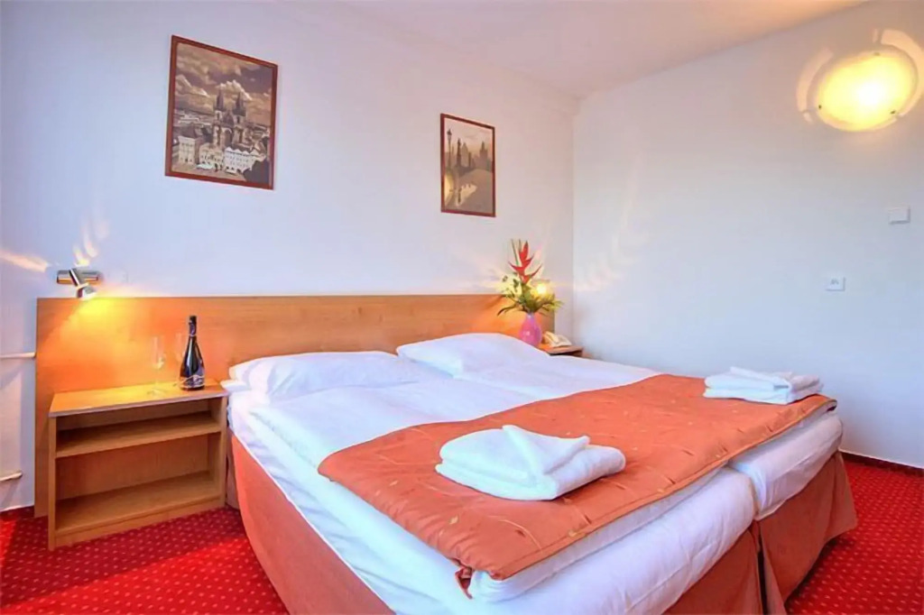 Hotel Globus