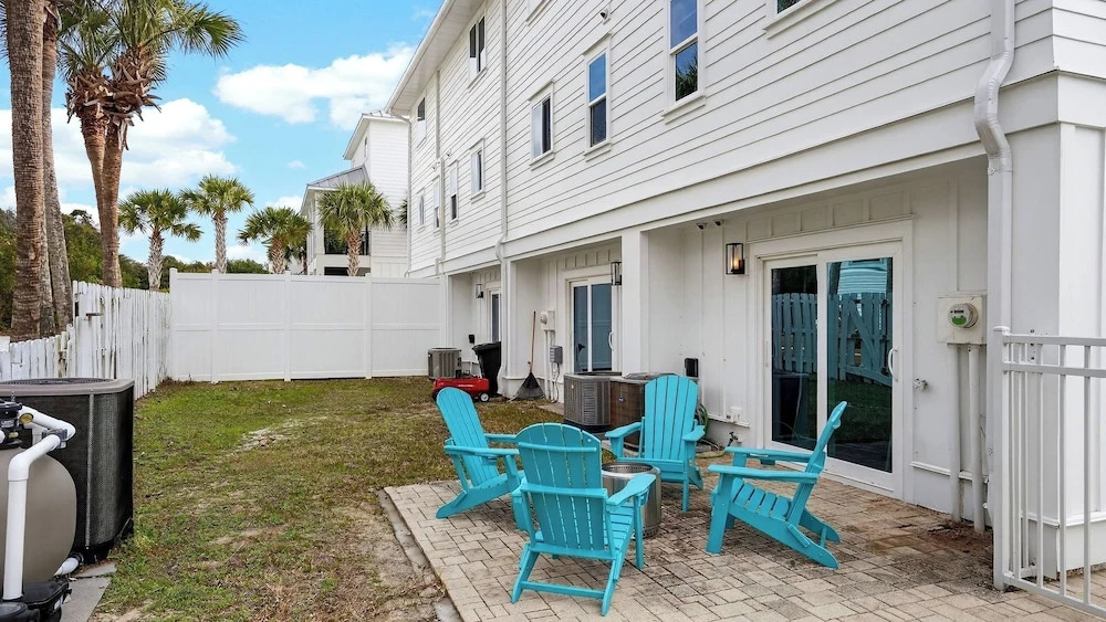 Sandy Pelican by Avantstay Exclusive Beach Access + Private Pool + Firepit + Balcony Sunset Views