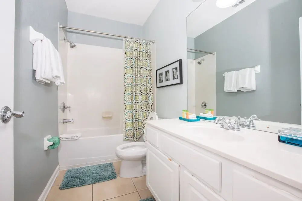 Tropical Dreams Townhome 3 Bedroom Condo by RedAwning