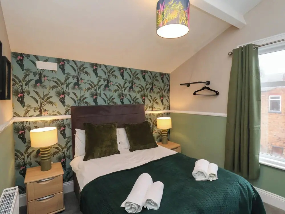 Sail Lodge