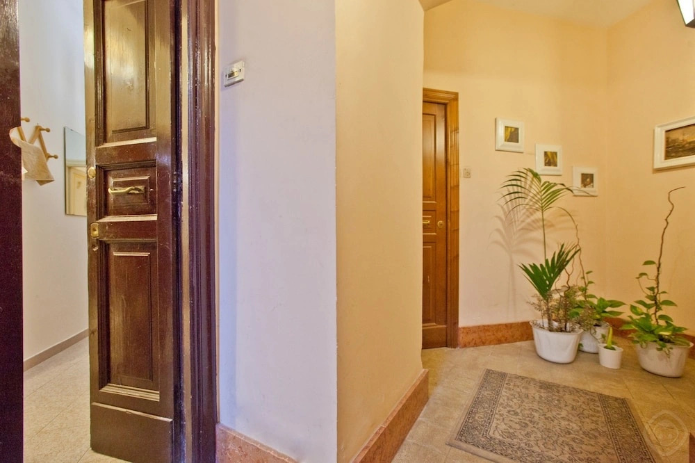 Trastevere Market Apartments