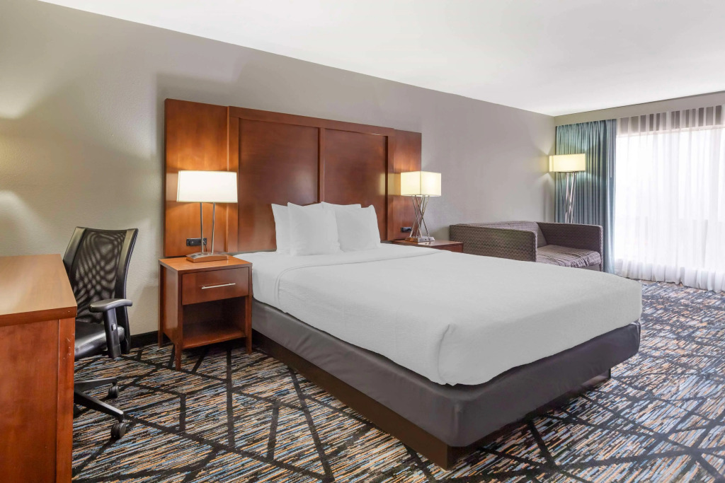 Best Western near Lackland AFB SeaWorld