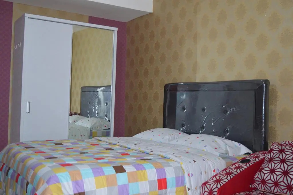 Roomku at Bassura City Apartment