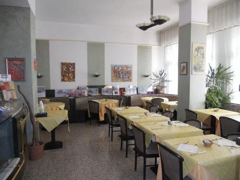 Lia Art Hotel