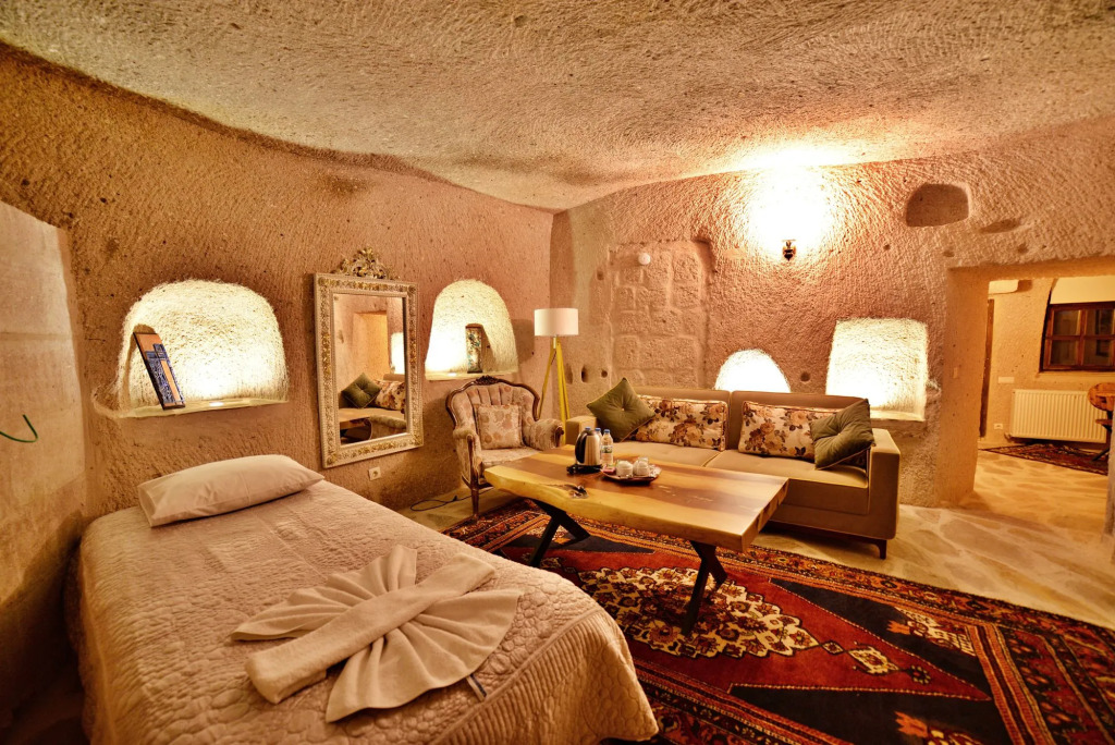 Valley Inn Cave Hotel