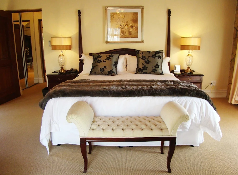 Summerfield Luxury Resort & Botanical Garden