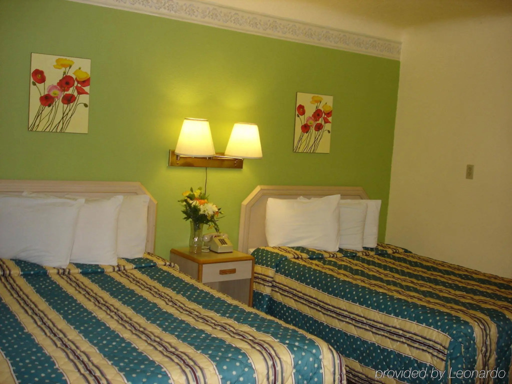 Valueinn Eugene - Airport