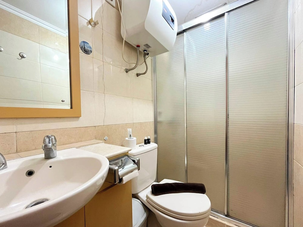Spacious White 3Br At Grand Setiabudi Apartment