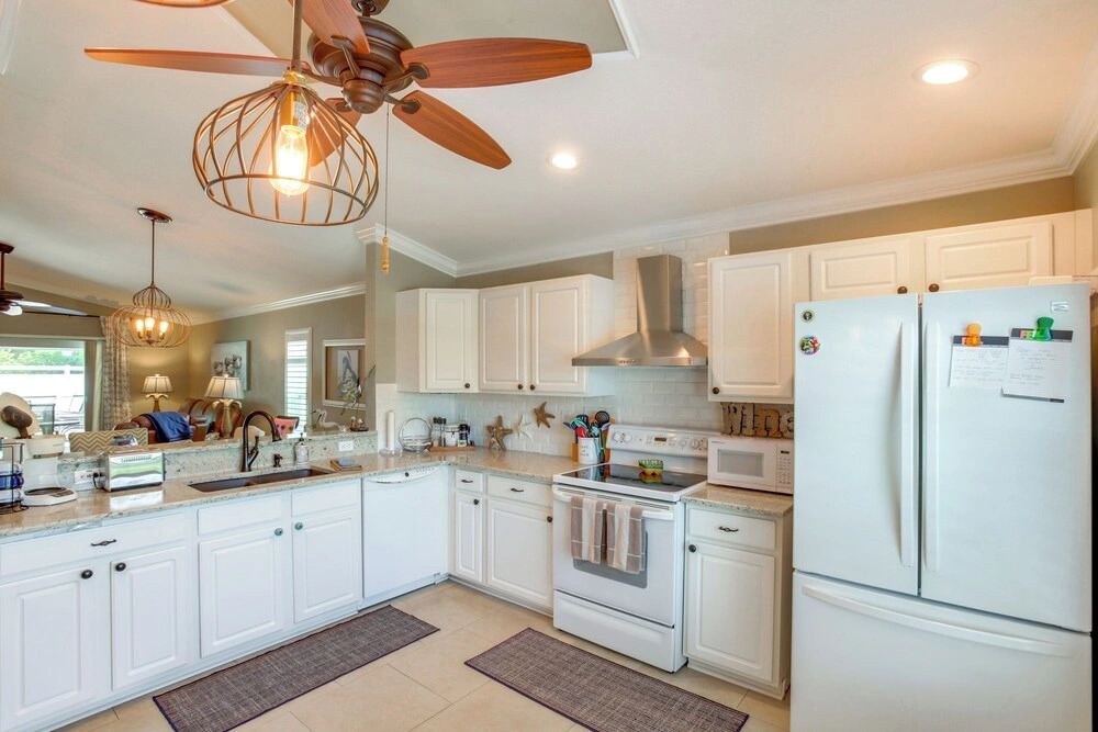 5 Mi to Fort Myers Beach: Home w/ Heated Pool!