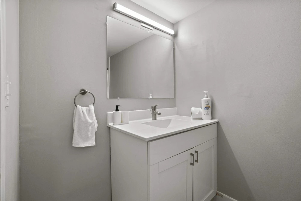Welcoming 2BR 2BA Retreat With Modern Comforts