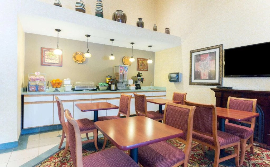 Red Carpet Inn-Indian Head