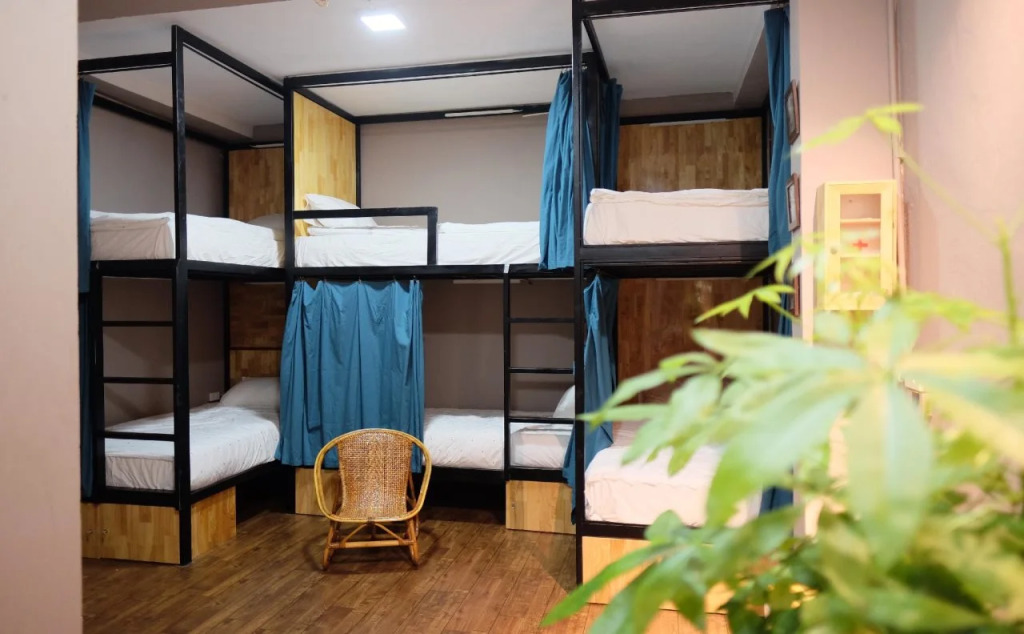 L'etage House - Hostel