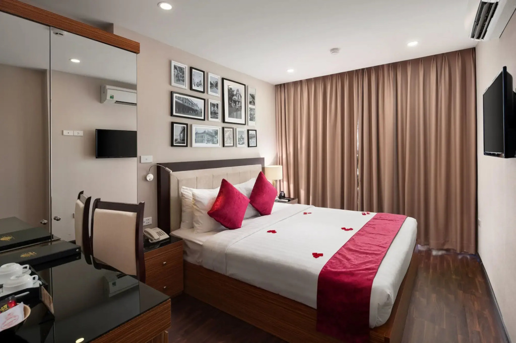 Hanoi Golden Moon Hotel & Travel