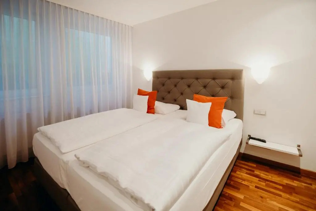 Hotel Crystal