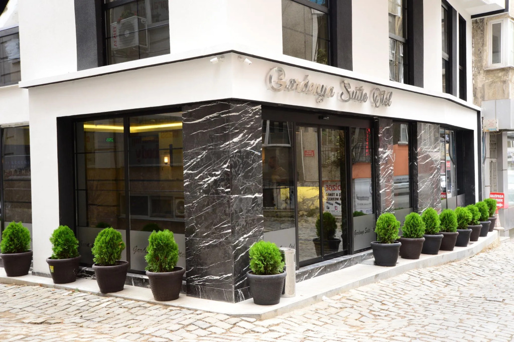 Gardenya Suite Hotel