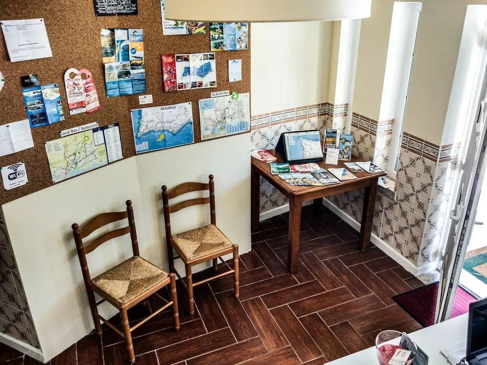 Albufeira Lounge Guesthouse Hostel