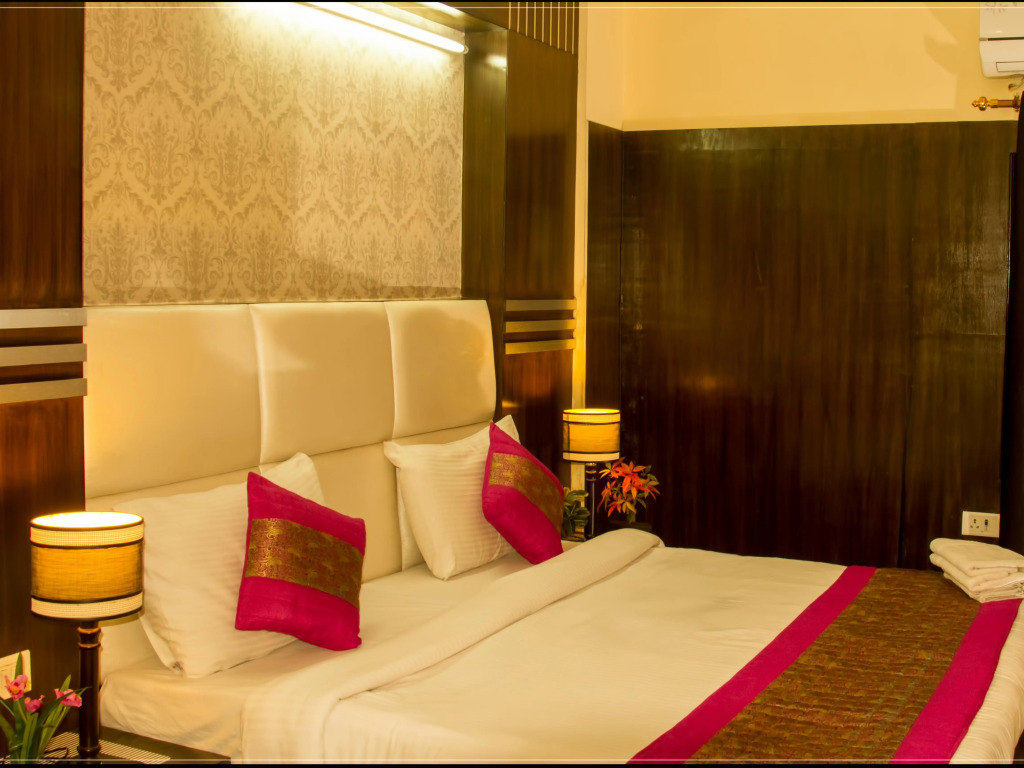 The Radiance Hotel Near Ganga Ram & BLK Hospital