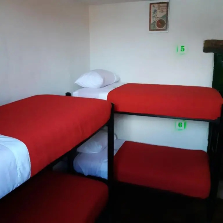 Cedron Hostel