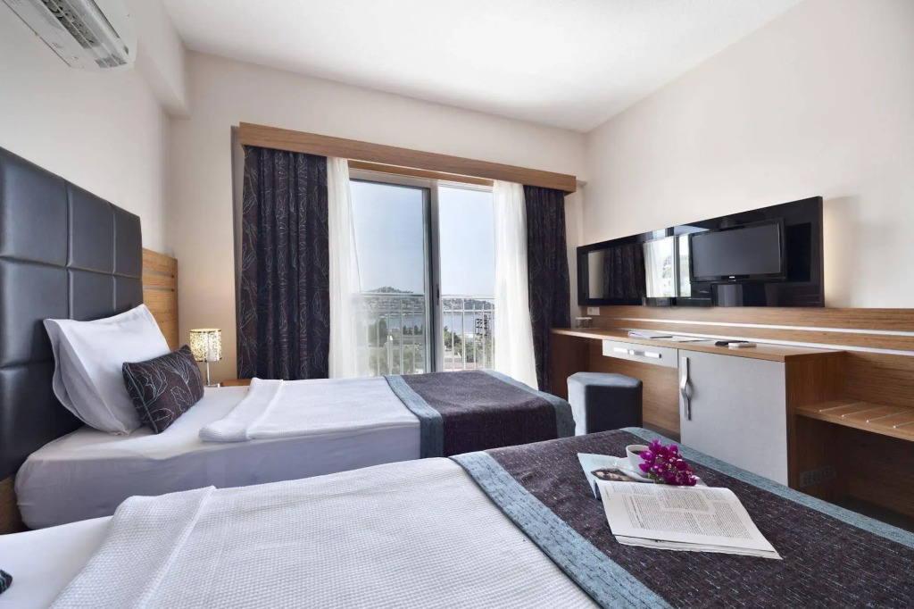Golden Age Hotel Yalıkavak Bodrum