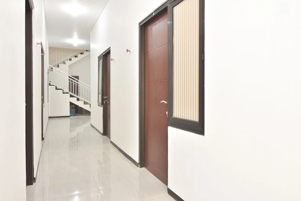 Oyo 1060 Rungkut Mejoyo Selatan