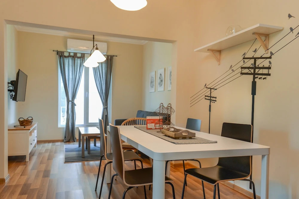 FM Premium 2-BDR Apartment - Cute Murphy Str.