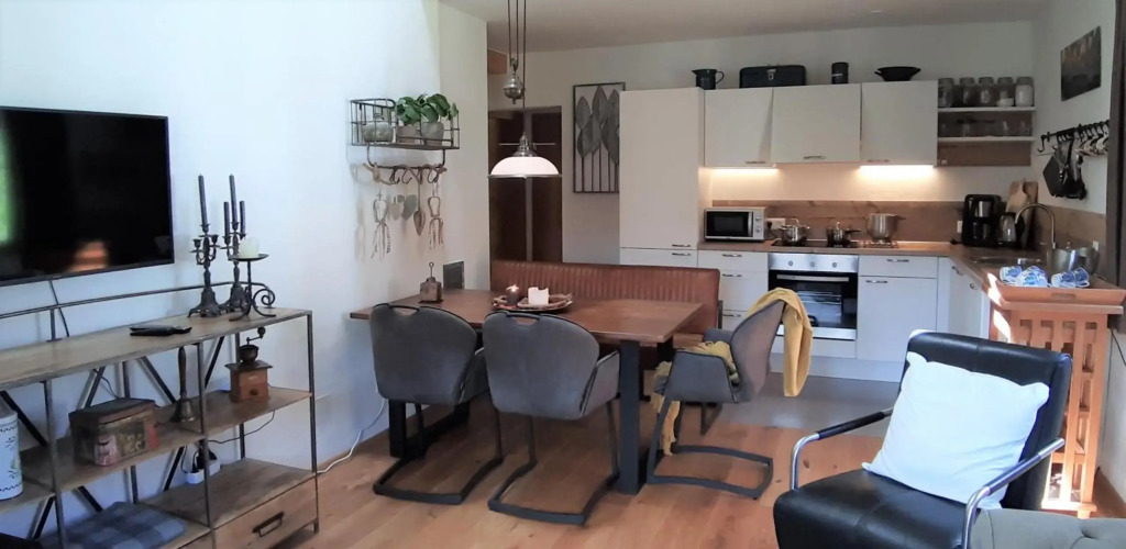 FeWo KITZ - Ski-to-door Apartment