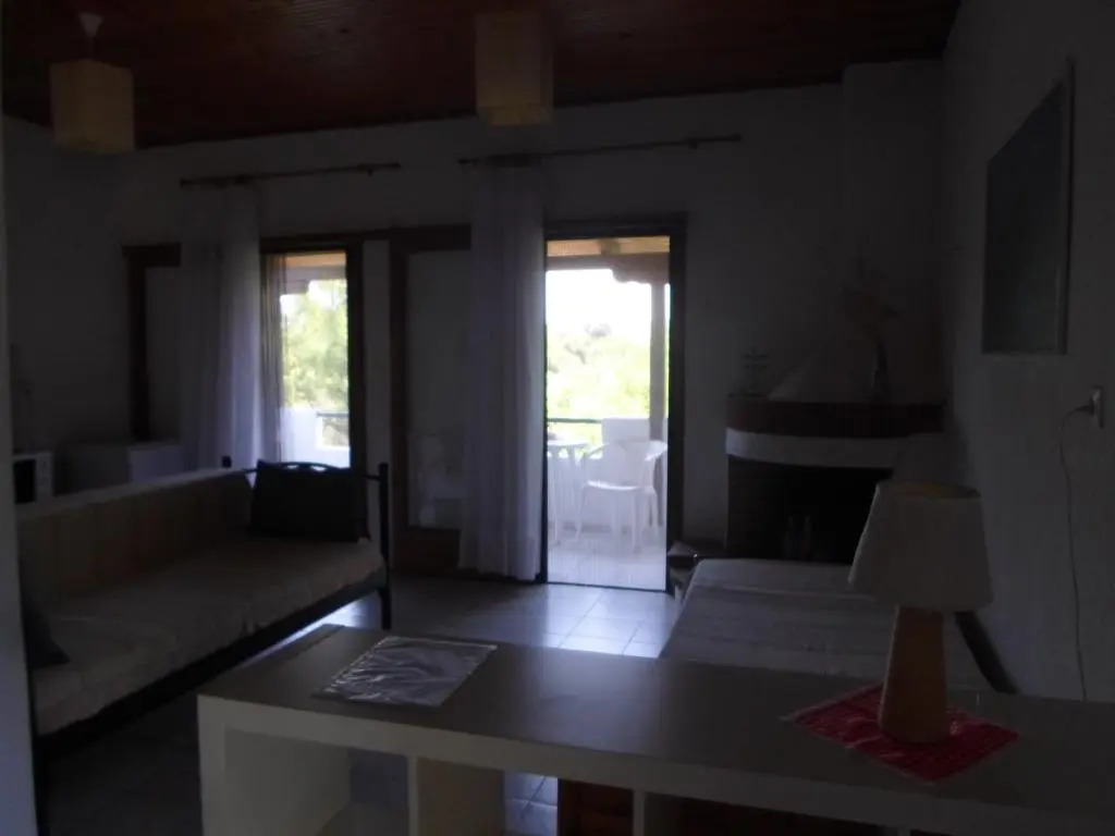 Bozelia Apartments