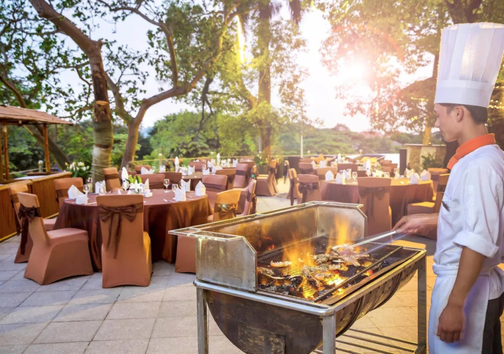 Novotel Ha Long Bay Hotel