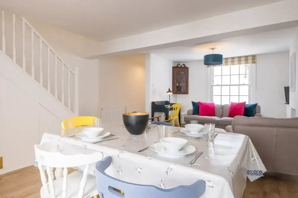 Host Stay Millfield House