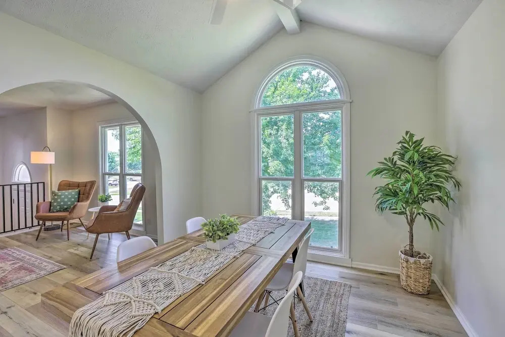Modern Boho Gem: Yard + 10 Mi to Baxter Arena
