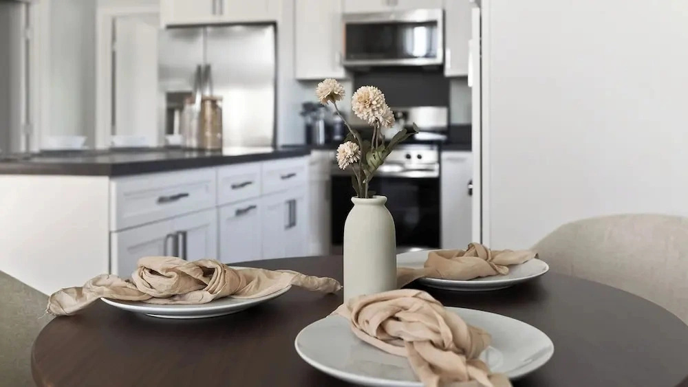J Street by Avantstay Sun-filled Two-story Home Near Balboa Park + Gaslamp Quarter