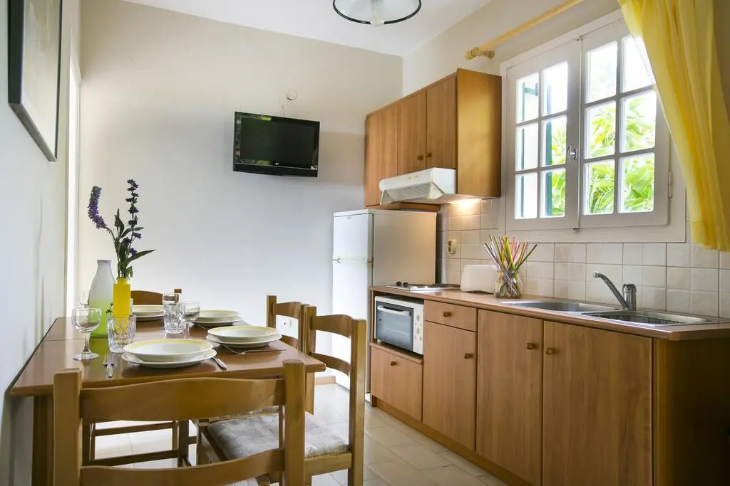 Irena Studios & Apartments