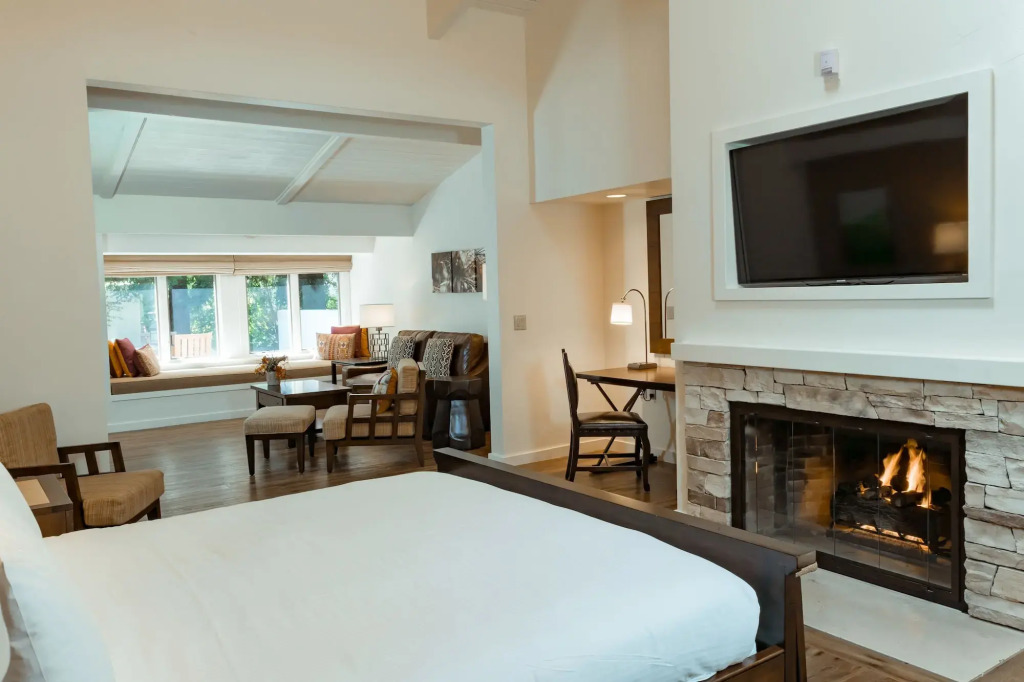 The Quail Lodge