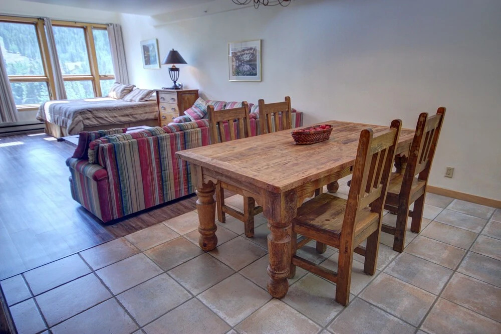 Liftside 402 by SummitCove Vacation Lodging