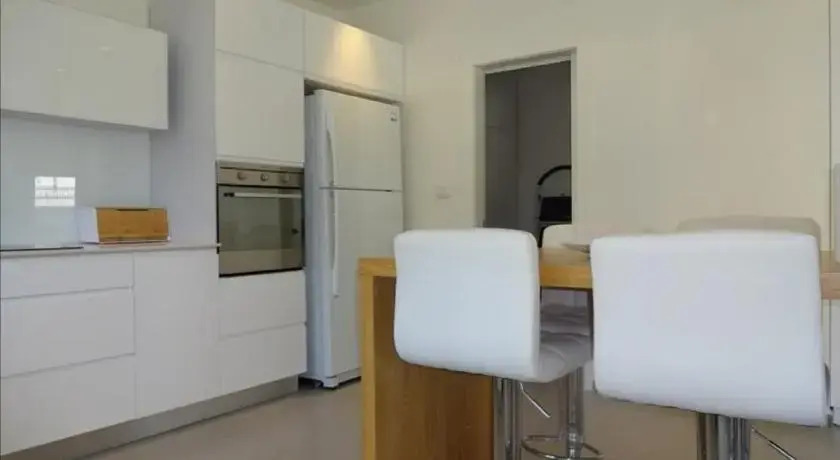 Esther Hamalka – Luxury 3 Bedroom and Balcony