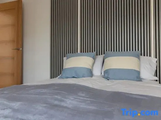 Sunbeam House Apartment 3