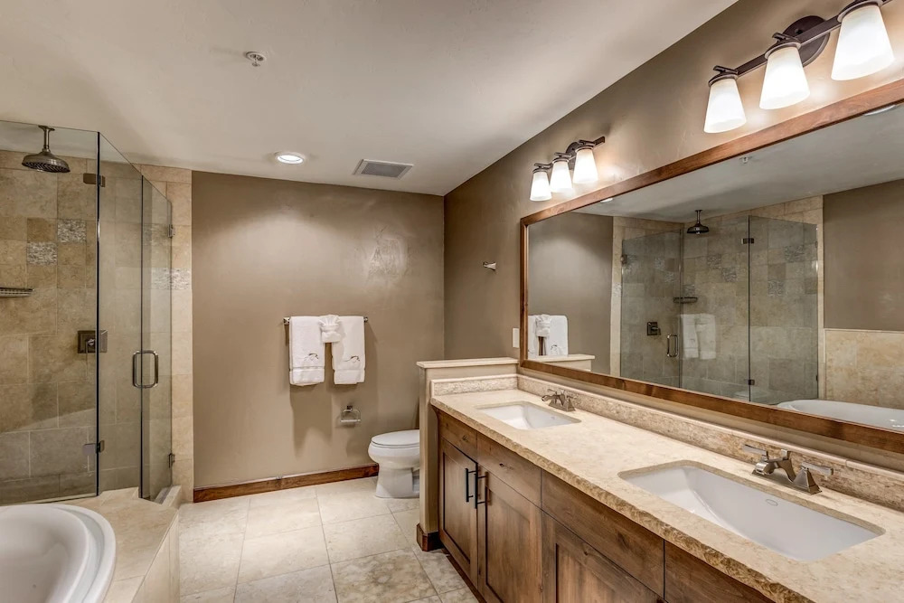 Steamboat Springs Gondola Condo by RedAwning