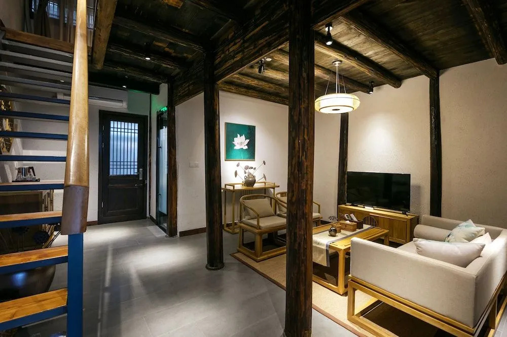 Xiananshan Village Hotel