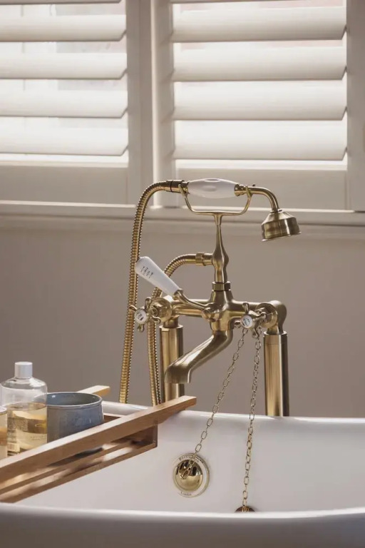Luxury House Sleeps 14 With Secret Bar Near Bath