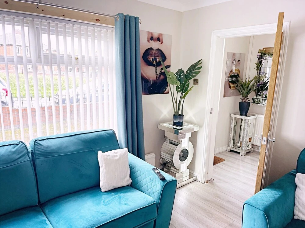 The Serene Stays Sleeps 6 With Garden